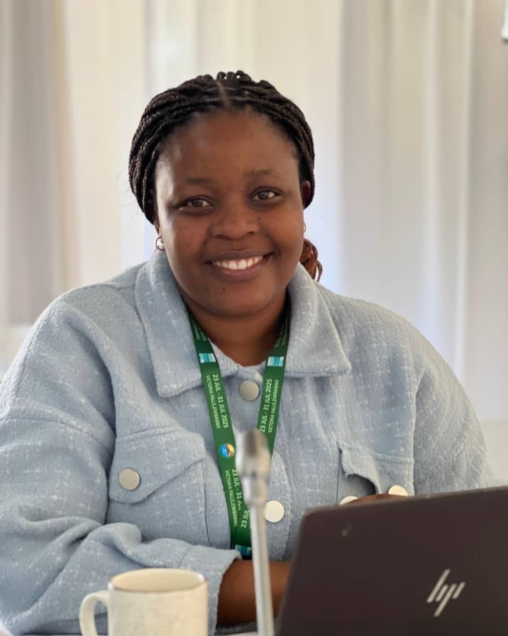 Busiswa Dlamini Busiswa Dlamini